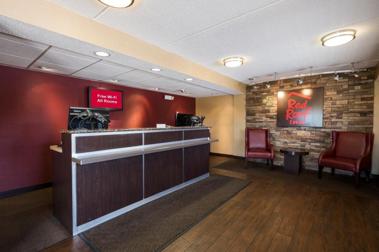 Red Roof Inn Cincinnati Northeast - Blue Ash Exterior photo