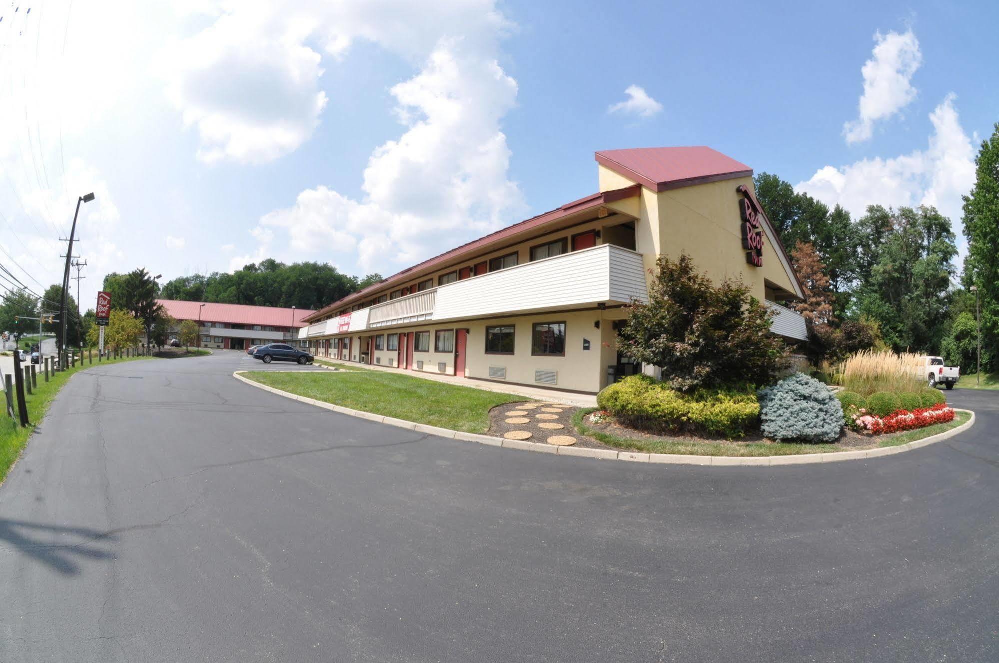 Red Roof Inn Cincinnati Northeast - Blue Ash Exterior photo