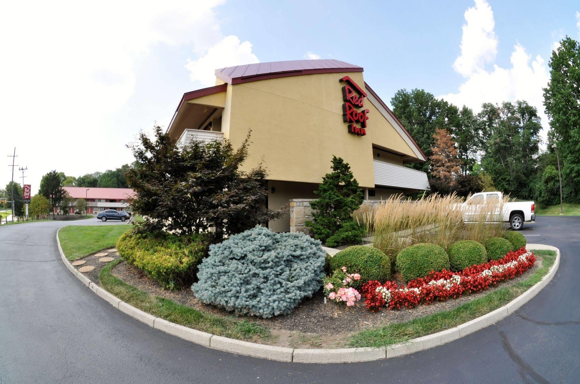 Red Roof Inn Cincinnati Northeast - Blue Ash Exterior photo